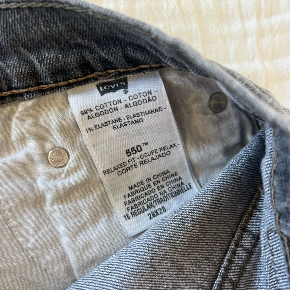 Levi’s 550 black shorts - Picture 3 of 5